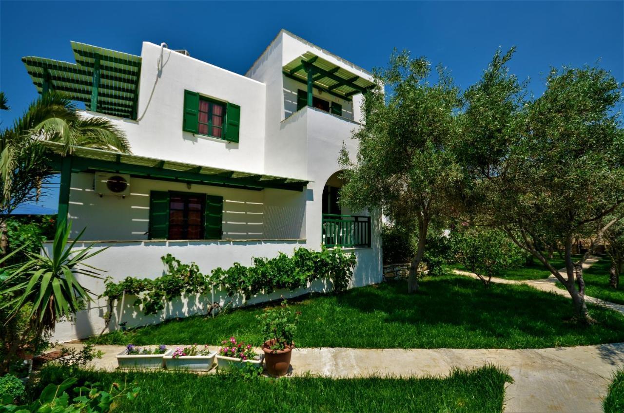 Studios Vrettos Beachfront Hotel Pláka Esterno foto